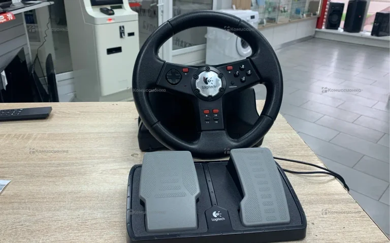 Игровой руль Logitech Formula