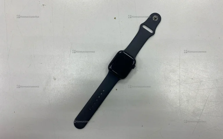 Часы  Apple Watch 7 45mm