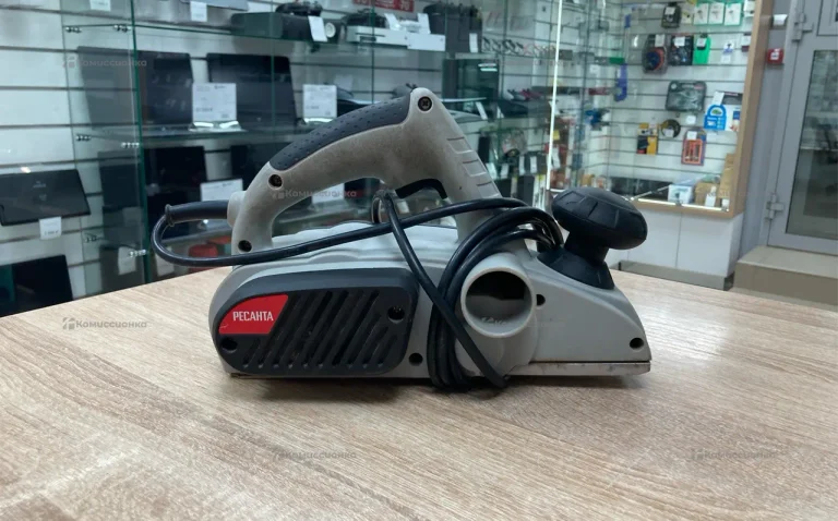 электрический рубанок P-82/800