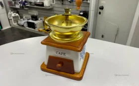 Кофемолка Mayer and Boch