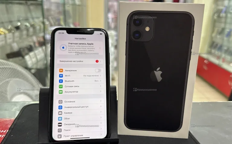 Apple iPhone 11 4/128 ГБ