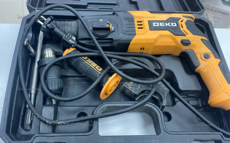 Перфоратор DEKO DKH850W