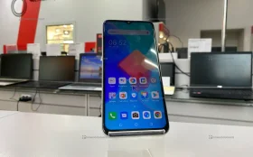 Tecno Spark 8C 4/64 ГБ