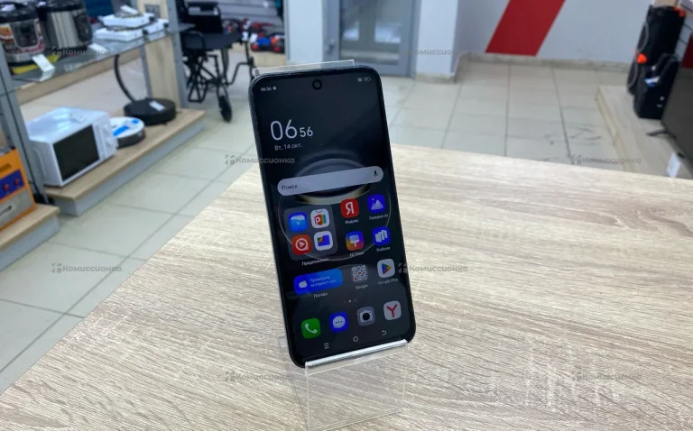 Tecno Spark 30C 6/128 ГБ