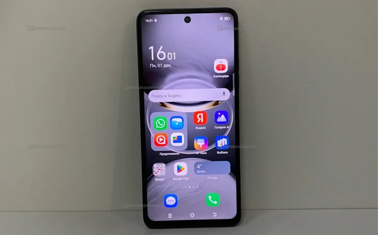 Tecno Spark 30 8/128 ГБ