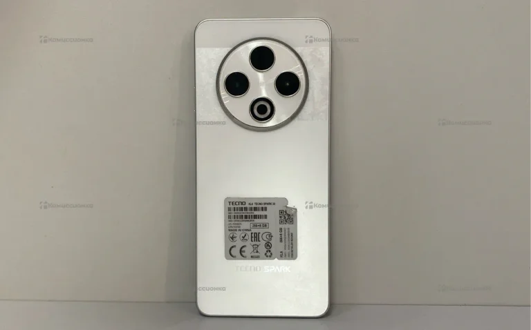 Tecno Spark 30 8/256 ГБ