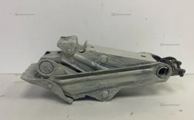 Купить Домкрат б/у , в Набережные Челны Цена:300рублей