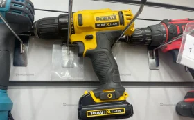 Дрель-шуруповерт DCD710D2-KS