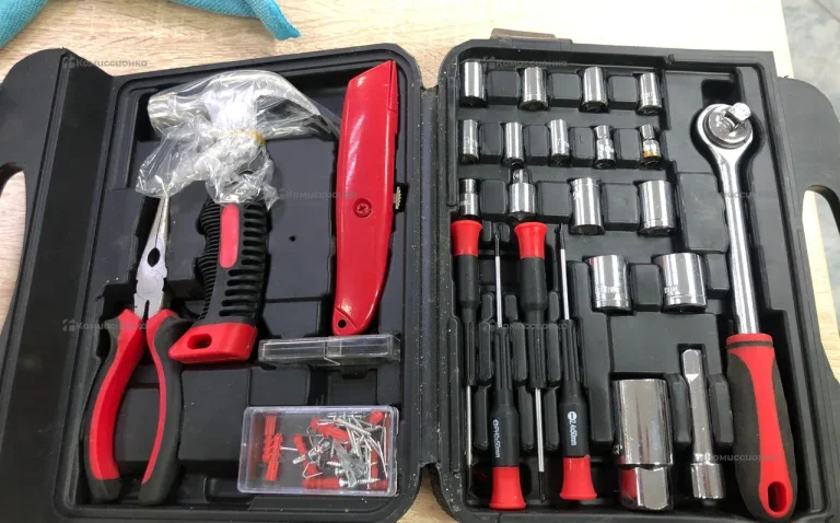 набор инструментов.