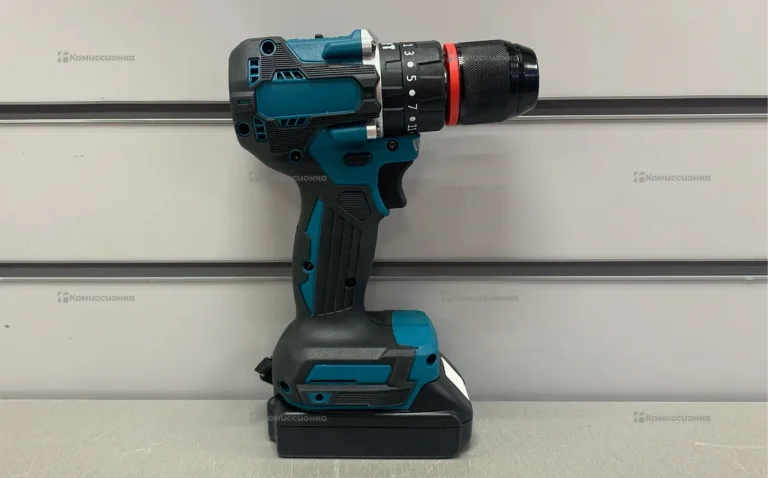 Шуруповерт с набором Makita Репл.