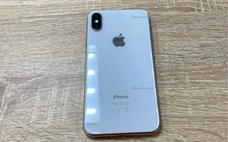 Apple iPhone X 3/64 ГБ