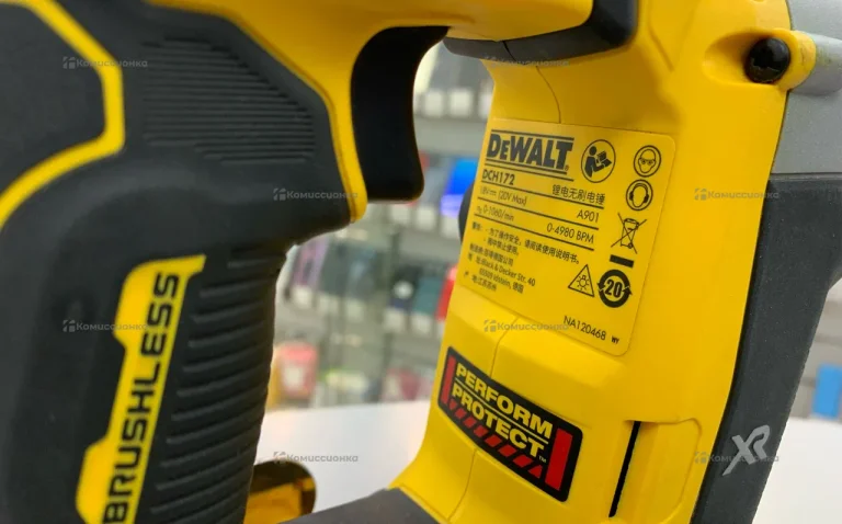 Аккумуляторный перфоратор DeWALT DCH172
