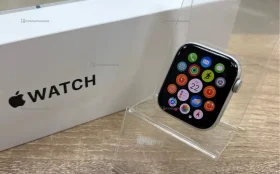 Часы  Apple Watch SE 44mm