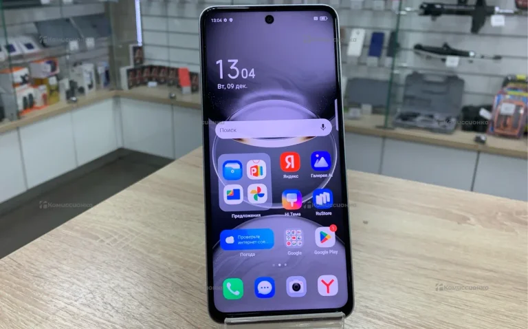 Tecno Spark 30 8/256 ГБ