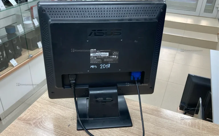 Монитор ASUS MM17D