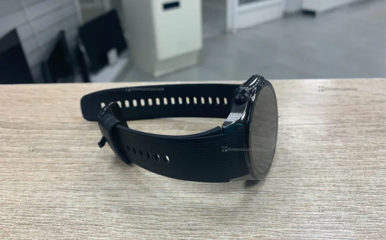 Часы  OnePlus Watch 3