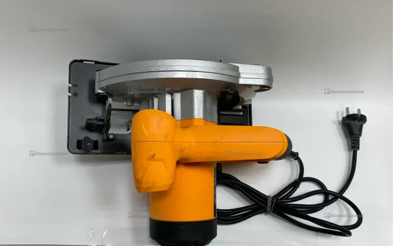 Дисковая пила ВИХРЬ ДП-160/1200