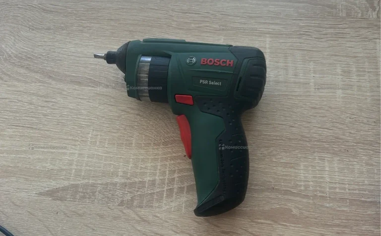 Аккумуляторная отвертка Bosch