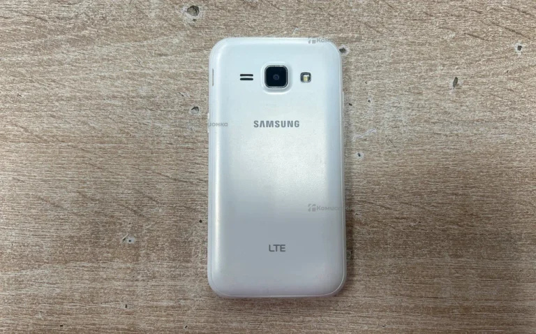 Samsung Galaxy J1 (2016) 1/8 ГБ