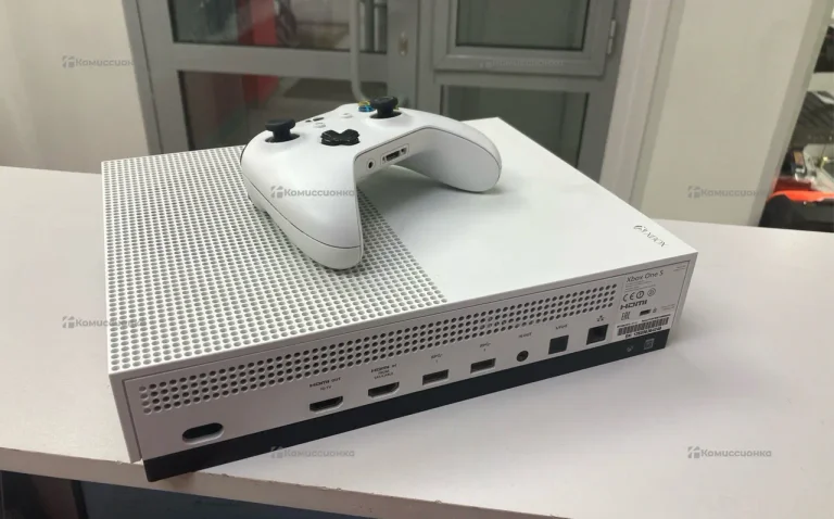 Приставка Xbox One S 512