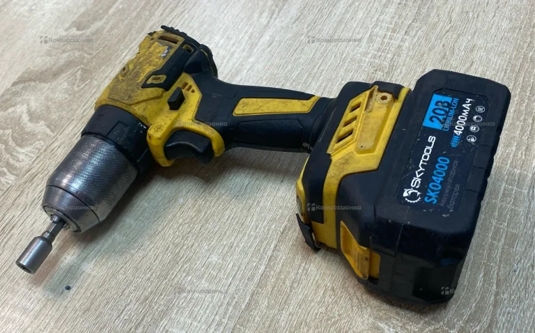 Аккумуляторный шуруповерт Skytools SK7005