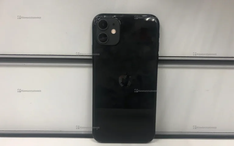 Apple iPhone 11 4/128 ГБ