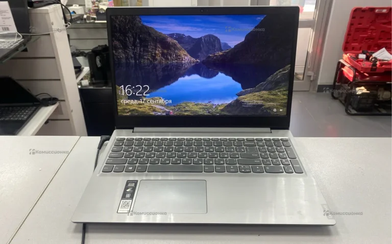 Ноутбук  Lenovo ideapad s145