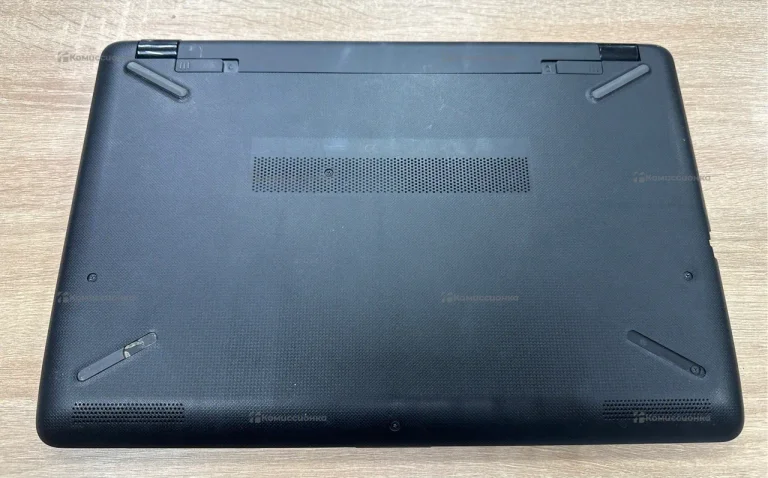 Ноутбук HP 15-bw613ur