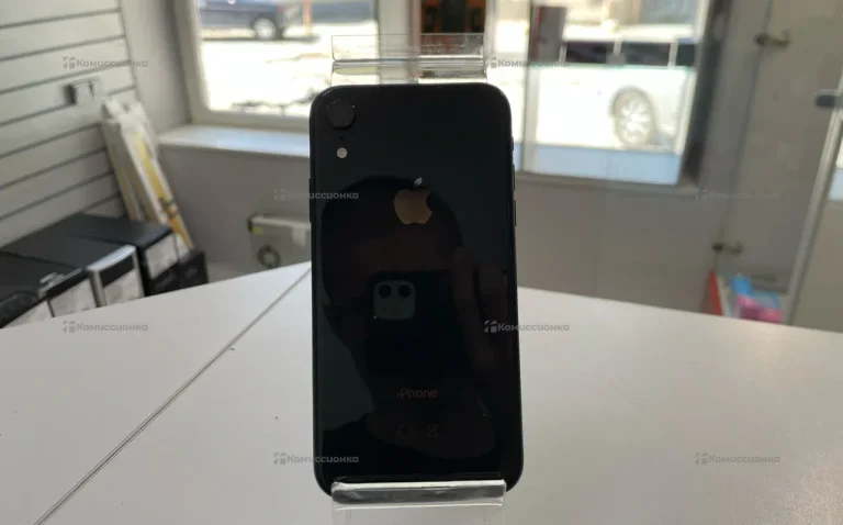 Apple IPhone XR 64Гб