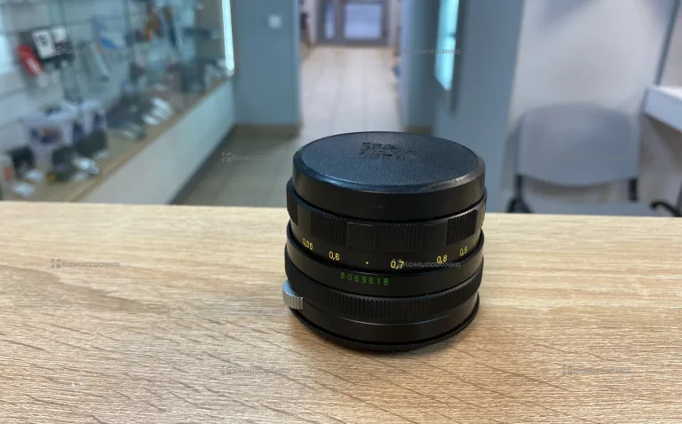 Объектив Helios-44M