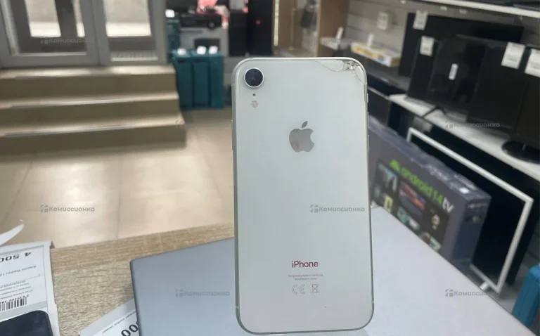 Apple iPhone XR 3/64 ГБ