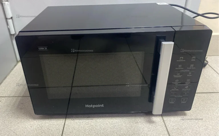 Микроволновая печь  hotpoint mwha 253b