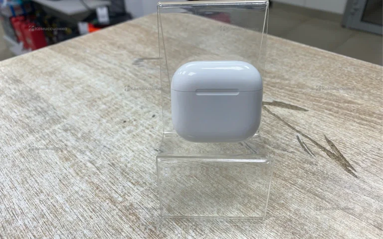 Наушники AirPods 4