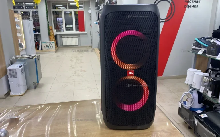 Колонка  JBLPatyBox 300