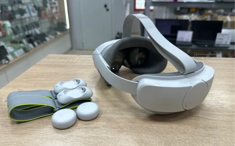 Очки виртуальной реальности Pico 4 128Gb