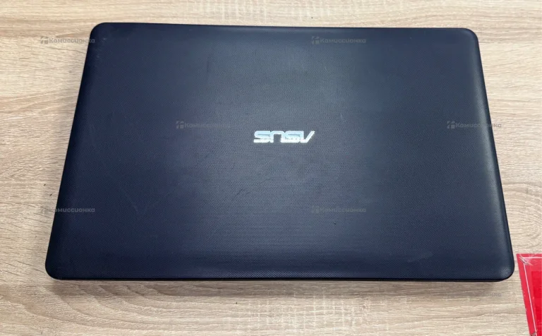 Ноутбук  asus sonic master