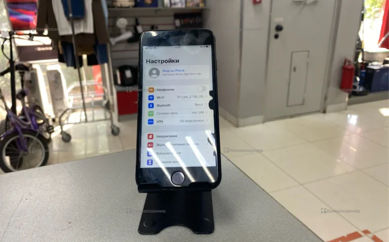 Apple iPhone 7 32 ГБ.