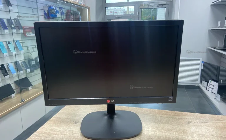 Монитор LG 19M35A