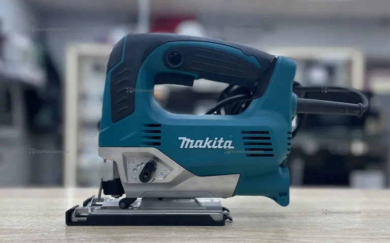Электролобзик makita JV0600K