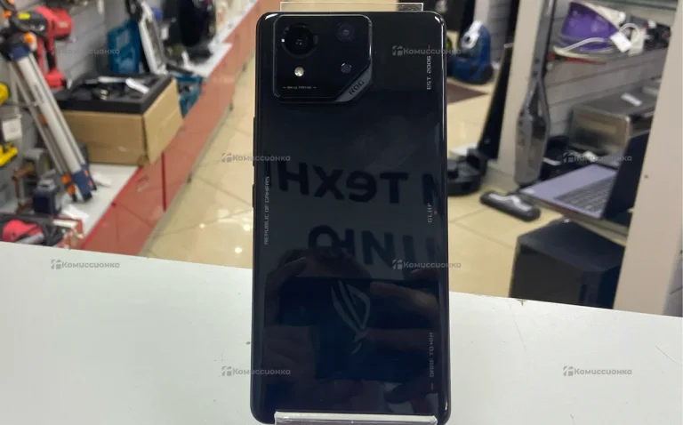 ASUS rog phone 8 16/256gb