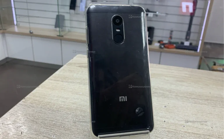 Xiaomi Redmi 5 Plus (Redmi Note 5) 4/64 ГБ