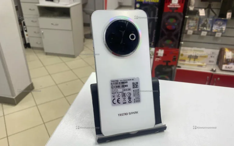 Tecno Spark 30C 6/128 ГБ