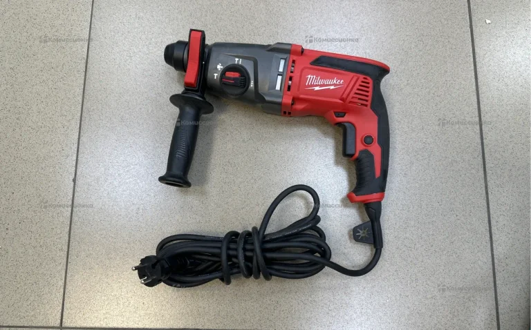 Перфоратор Milwaukee PH 26 T