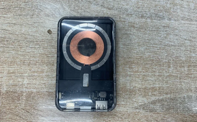 Power Bank с беспроводной