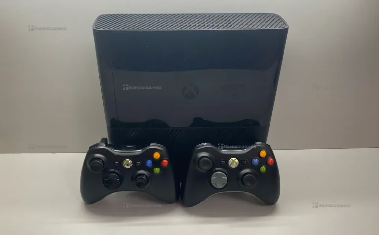 Приставка Xbox 360 E.