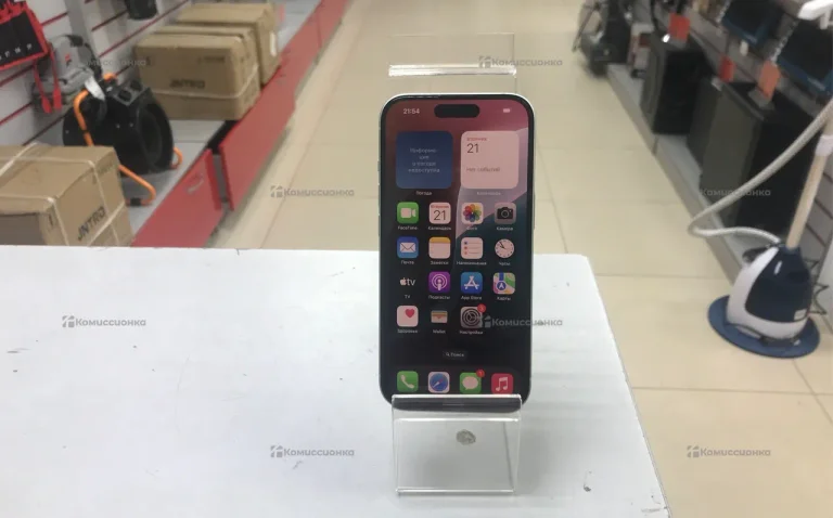Apple iPhone 15 6/128 ГБ