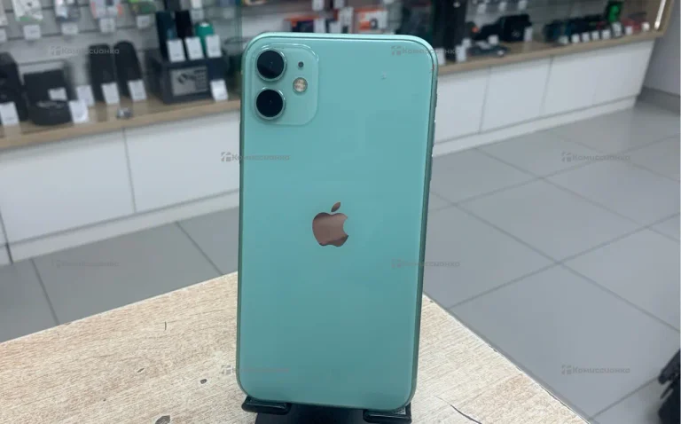 Apple iPhone 11 4/64 ГБ