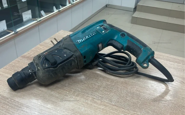 Перфоратор makita HR2470