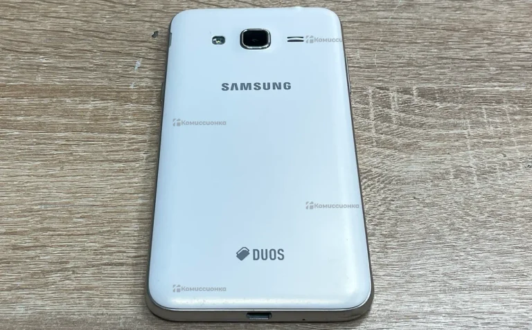 Samsung Galaxy J3 (2018) 2/16 ГБ