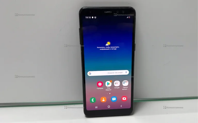 Samsung Galaxy A8 2/32 ГБ